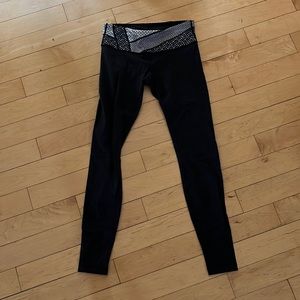 Lululemon wunder under black leggings size 8